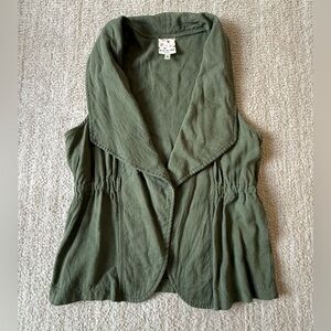 Belle du Jour vest cardigan olive green size medium boho western hippie festival